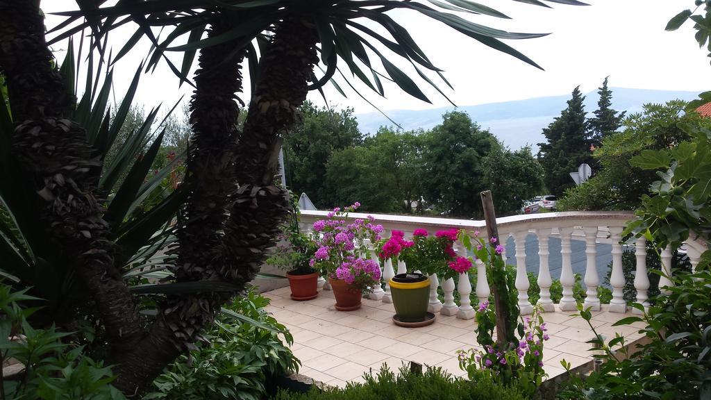 Apartment Dokic Crikvenica Eksteriør billede
