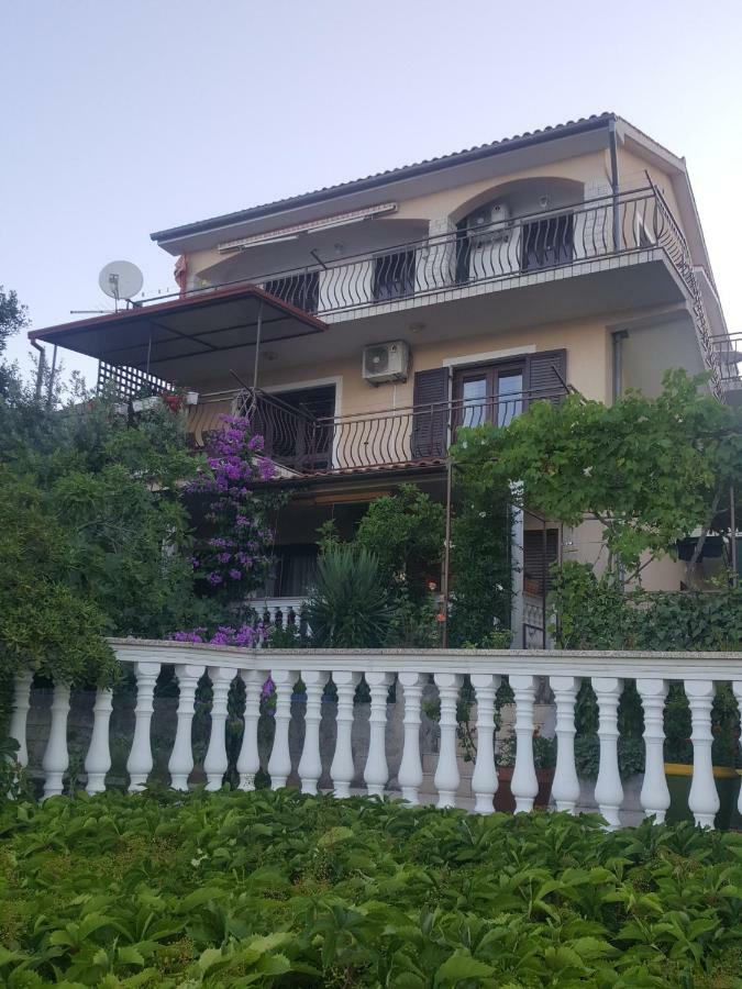 Apartment Dokic Crikvenica Eksteriør billede